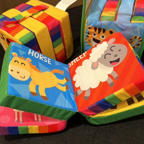 Animal Friends 4 Soft Books Set. - Picture 10 of 16